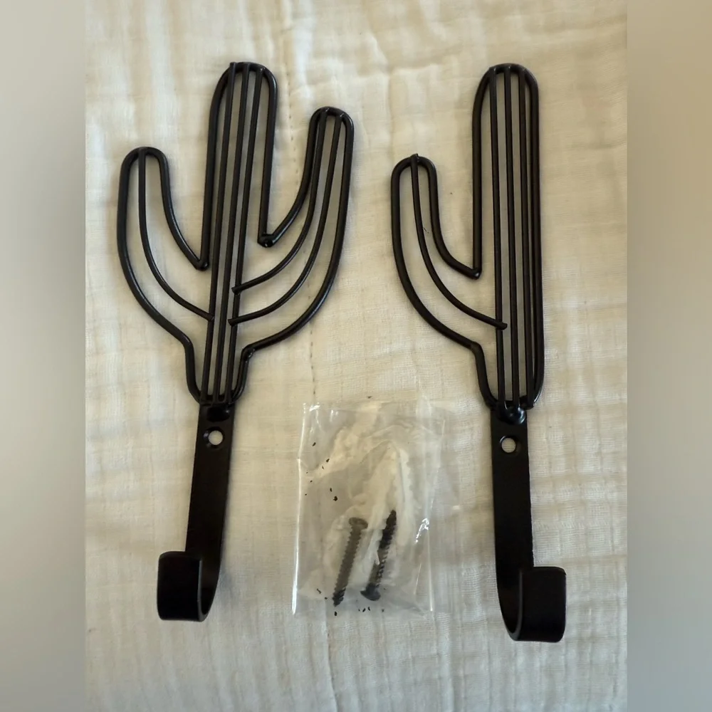 NIB Wall Mounted Modern Black Metal Saguaro Cactus Coat Hangers